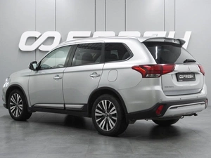 Внедорожник Mitsubishi Outlander 2020 года, 2499000 рублей, Воронеж