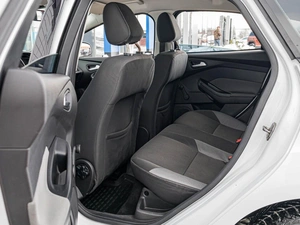 Хетчбэк Ford Focus 2012 года, 925000 рублей, Краснодар