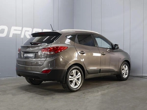 Внедорожник Hyundai ix35 2012 года, 1160000 рублей, Омск