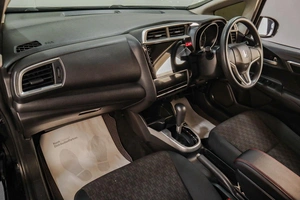 Хетчбэк Honda Fit 2015 года, 1179000 рублей, Челябинск