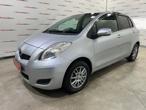 Хетчбэк Toyota Vitz 2009 года, 595000 рублей, Красноярск