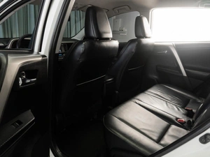 Внедорожник Toyota RAV4 2014 года, 2299000 рублей, Тюмень
