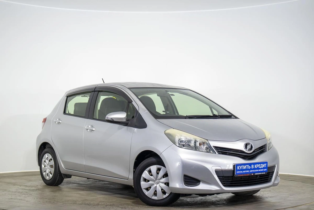 Хетчбэк Toyota Vitz 2013 года, 1089000 рублей, Оренбург
