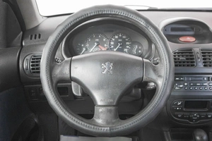 Хетчбэк Peugeot 206 2003 года, 249000 рублей, Кемерово