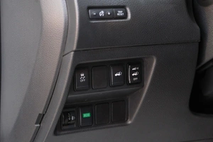 Внедорожник Nissan X-Trail 2017 года, 1799000 рублей, Омск