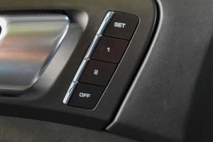 Внедорожник Porsche Cayenne S 2012 года, 2619000 рублей, Тюмень