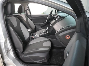 Хетчбэк Ford Focus 2012 года, 889000 рублей, Воронеж