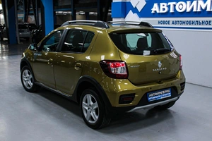 Хетчбэк Renault Sandero Stepway 2018 года, 998000 рублей, Солонцы