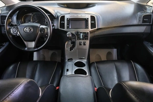 Внедорожник Toyota Venza 2013 года, 2319000 рублей, Омск