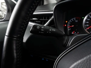 Седан Toyota Corolla 2019 года, 1799000 рублей, Тюмень