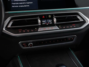 Внедорожник BMW X7 2021 года, 8299324 рублей, Москва
