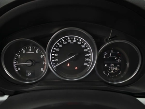 Внедорожник Mazda CX-5 2018 года, 2720000 рублей, Омск