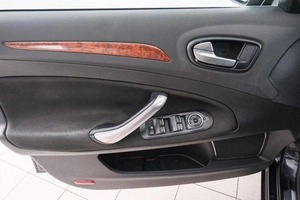 Седан Ford Mondeo 2007 года, 499000 рублей, Красноярск