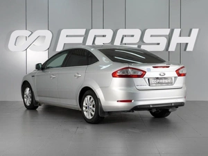 Седан Ford Mondeo 2011 года, 890000 рублей, Красный Пахарь