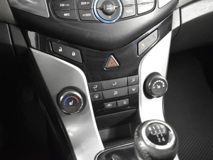 Хетчбэк Chevrolet Cruze 2014 года, 898900 рублей, Казань