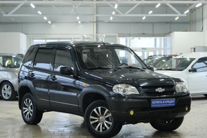 Внедорожник Chevrolet Niva 2010 года, 459000 рублей, Омск
