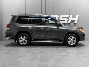 Внедорожник Toyota Land Cruiser 2011 года, 3369000 рублей, Тюмень