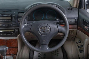 Седан Toyota Premio 2002 года, 659000 рублей, Томск