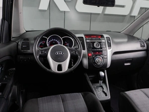 Минивэн Kia Venga 2011 года, 819000 рублей, Тюмень