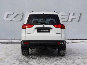 Внедорожник Mitsubishi Pajero Sport 2012 года, 1610000 рублей, Волгоград
