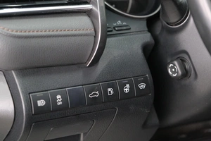 Седан Toyota Camry 2018 года, 2999000 рублей, Омск