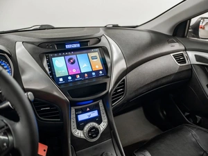 Седан Hyundai Avante 2011 года, 1050000 рублей, Красноярск