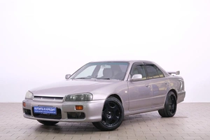 Седан Nissan Skyline 1988 года, 639000 рублей, Омск