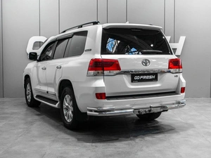 Внедорожник Toyota Land Cruiser 2016 года, 6500000 рублей, Тюмень