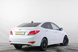 Седан Hyundai Solaris 2016 года, 899000 рублей, Кемерово