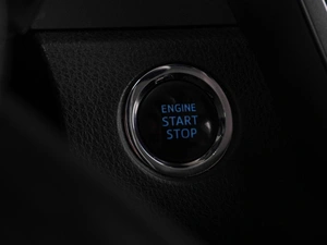 Седан Toyota Camry 2019 года, 2799000 рублей, Тюмень