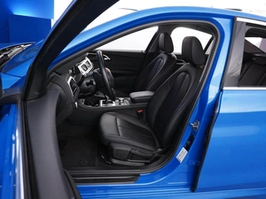 Седан BMW 1 серия 2021 года, 2449632 рублей, Москва
