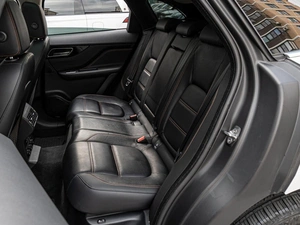 Внедорожник Jaguar F-Pace 2019 года, 3695000 рублей, Краснодар
