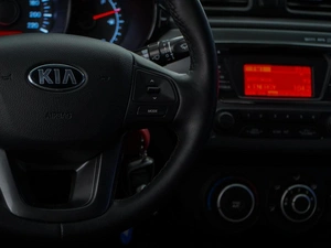 Седан Kia Rio 2014 года, 977077 рублей, Москва