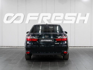 Седан Toyota Camry 2018 года, 2499000 рублей, Сургут