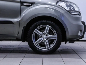 Хетчбэк Kia Soul 2011 года, 740000 рублей, Красноярск