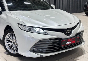 Седан Toyota Camry 2019 года, 2957000 рублей, Красноярск