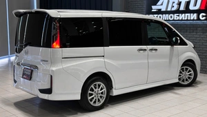 Минивэн Honda Stepwgn Spada 2015 года, 1897000 рублей, Красноярск