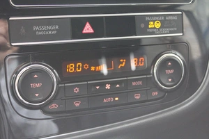 Внедорожник Mitsubishi Outlander 2019 года, 2392000 рублей, Красноярск