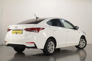 Седан Hyundai Solaris 2017 года, 1129000 рублей, Челябинск