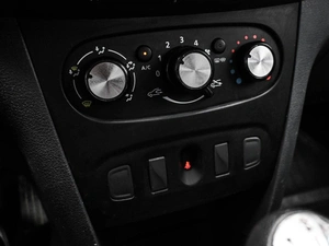 Седан Renault Logan 2016 года, 559000 рублей, Кирилловка