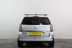 Универсал Opel Astra 2011 года, 659000 рублей, Сургут