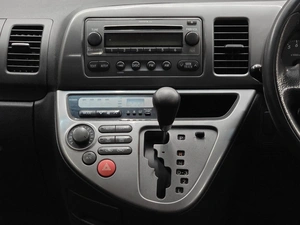 Минивэн Toyota Wish 2003 года, 689000 рублей, Красноярск