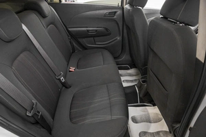 Седан Chevrolet Aveo 2012 года, 599000 рублей, Барнаул