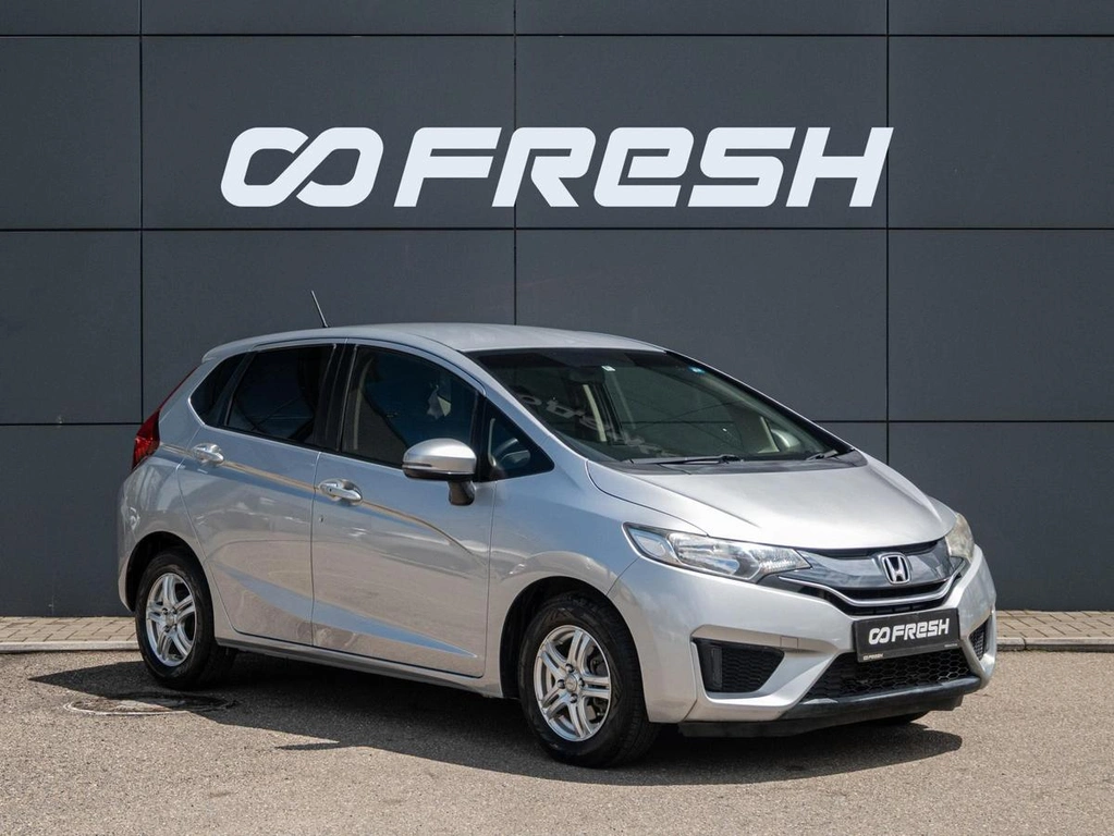 Хетчбэк Honda Fit 2015 года, 920000 рублей, Краснодар