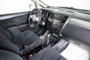 Хетчбэк Nissan Tiida 2012 года, 779000 рублей, Пермь