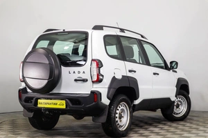 Внедорожник ВАЗ (LADA) Niva Travel 2023 года, 1019000 рублей, Пермь