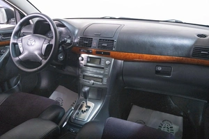 Седан Toyota Avensis 2007 года, 999000 рублей, Томск