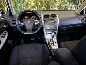 Седан Toyota Corolla 2013 года, 1070000 рублей, Большой Сочи