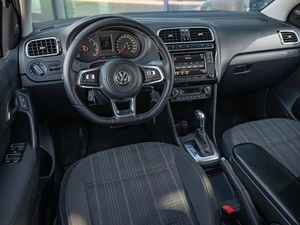 Седан Volkswagen Polo 2016 года, 1719000 рублей, Краснодар