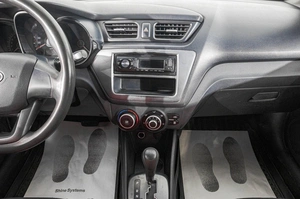 Седан Kia Rio 2011 года, 619000 рублей, Барнаул